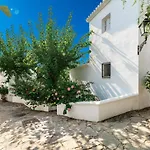 All About Lomas De Marbella Club Pueblo